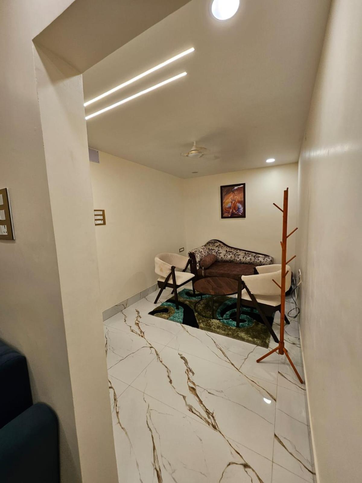 Hotel Maa Laxmi Palace Deoghar Zewnętrze zdjęcie