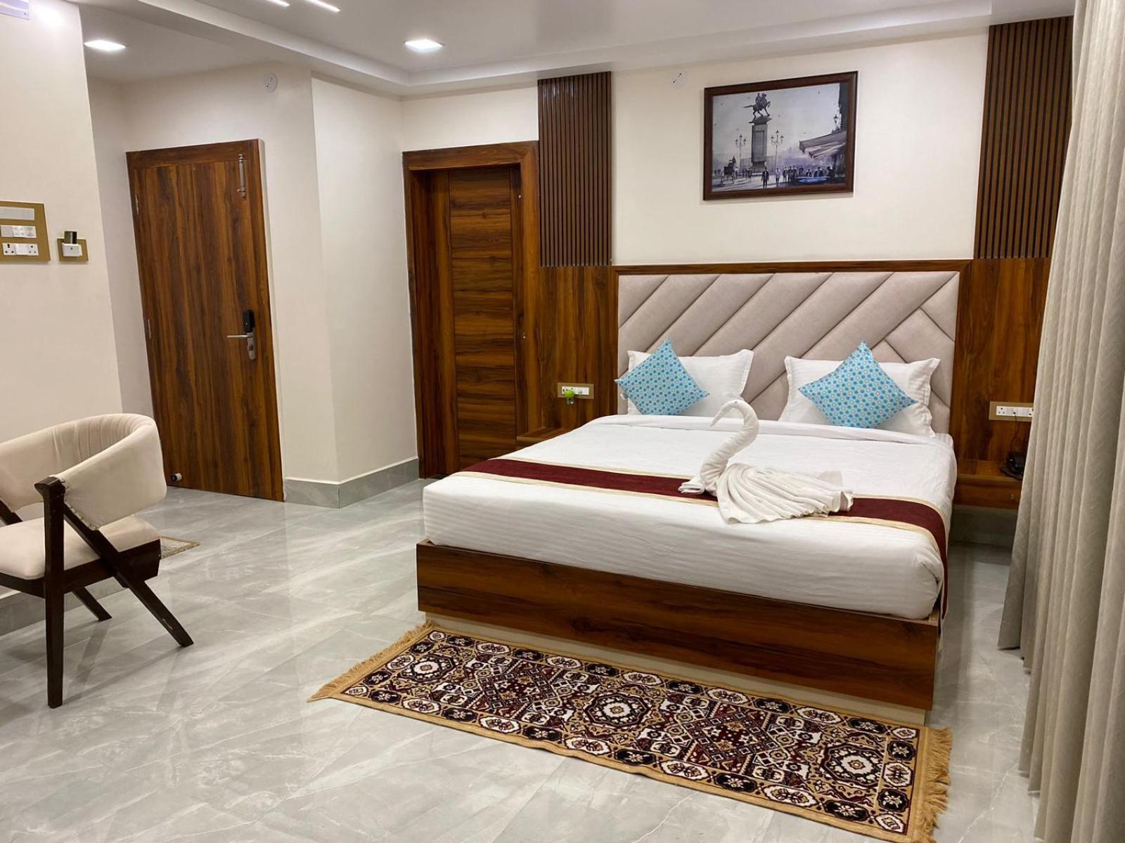 Hotel Maa Laxmi Palace Deoghar Zewnętrze zdjęcie